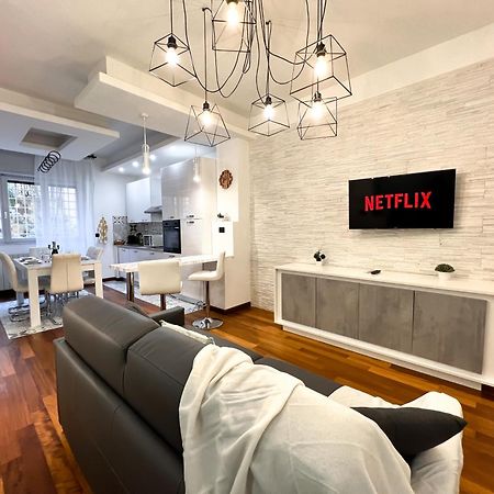 Unique House - 3 Bedrooms & 2 Bathrooms With 4 Beds - 100 Meters To The Metro A Rom Exterior foto