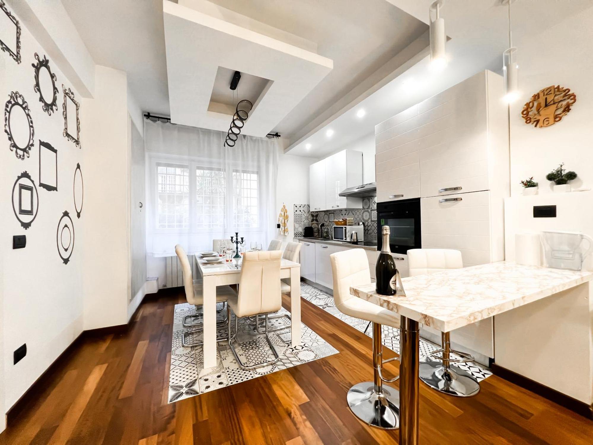 Unique House - 3 Bedrooms & 2 Bathrooms With 4 Beds - 100 Meters To The Metro A Rom Exterior foto