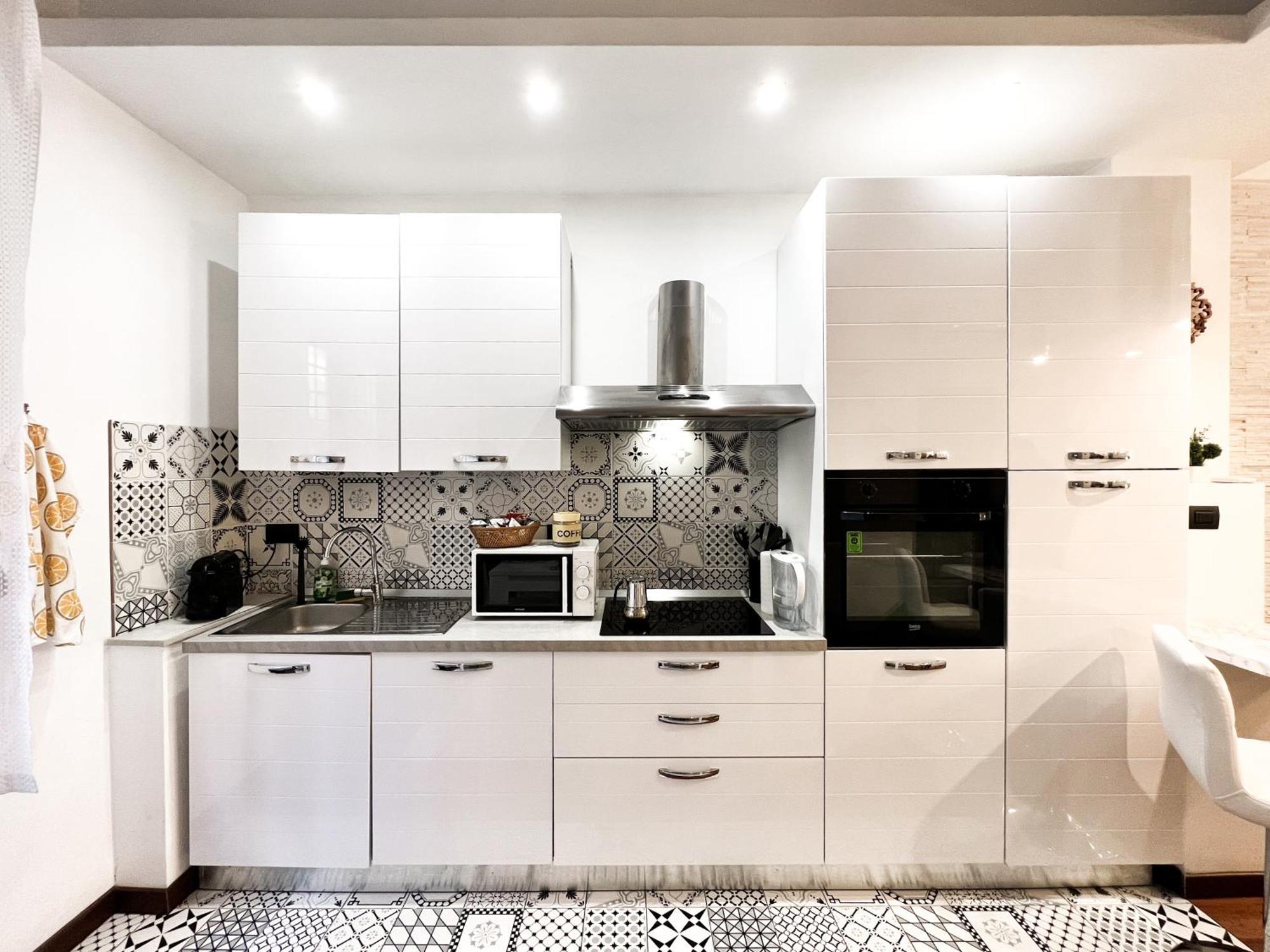 Unique House - 3 Bedrooms & 2 Bathrooms With 4 Beds - 100 Meters To The Metro A Rom Exterior foto